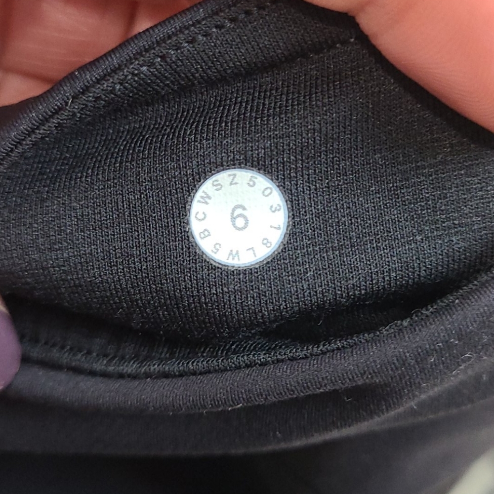 Lululemon Sweat & Repeat Tights - Picture 11 of 12